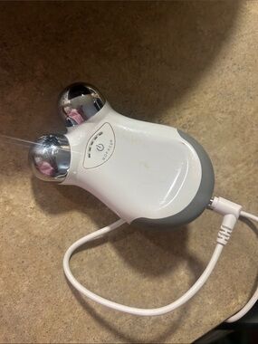 NuFACE Mini Facial Toning Device